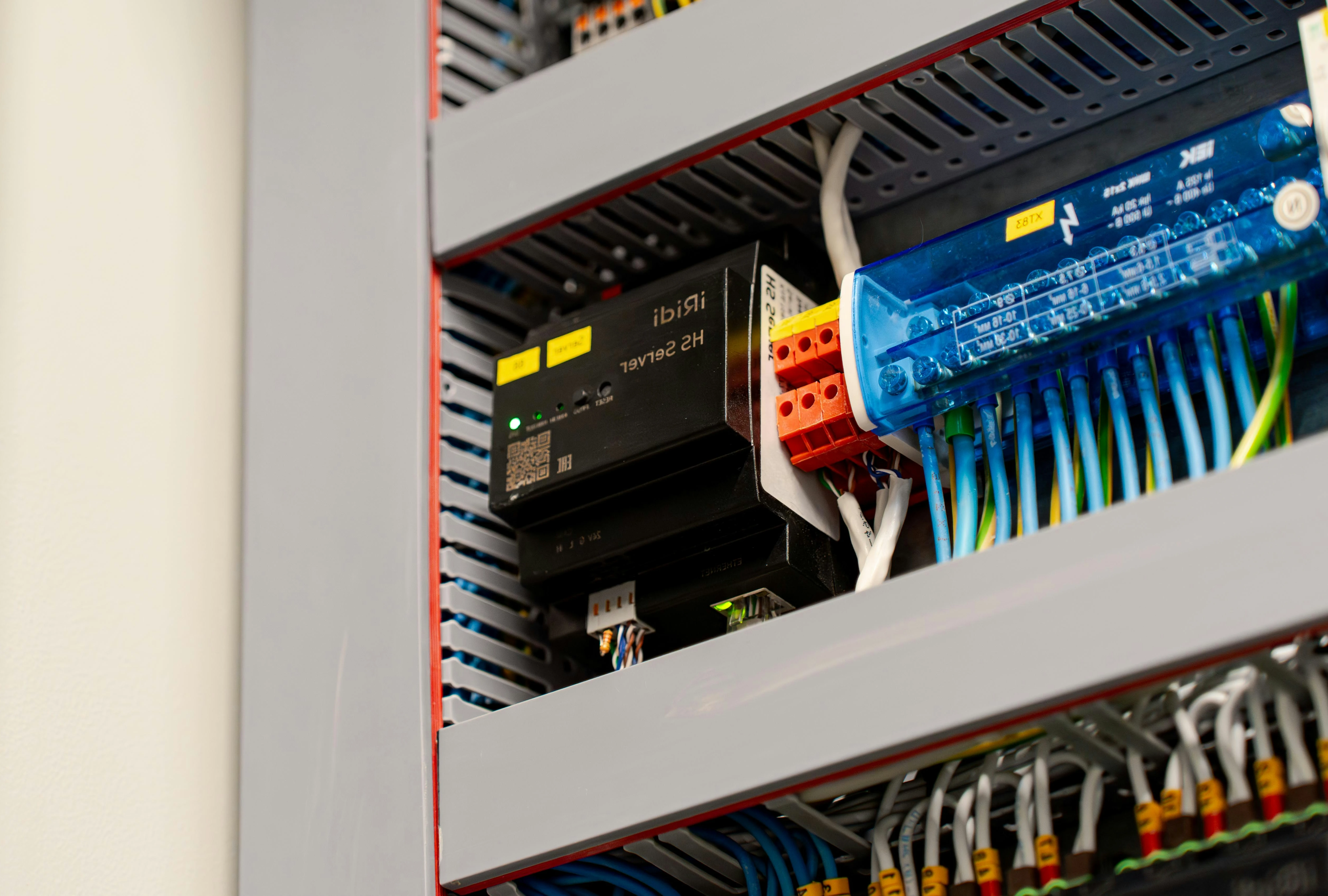 Commercial electrical distribution board installation